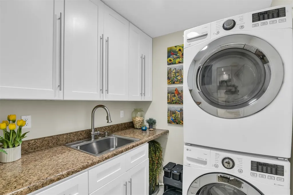 1616 SE 4th Street Deerfield Beach FL 33441