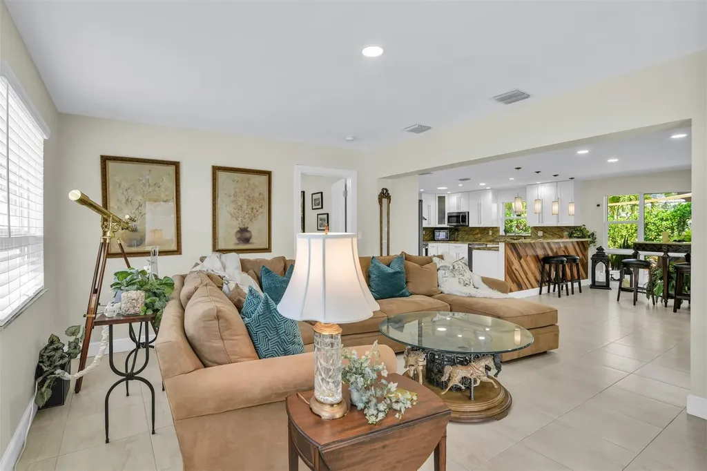 1616 SE 4th Street Deerfield Beach FL 33441