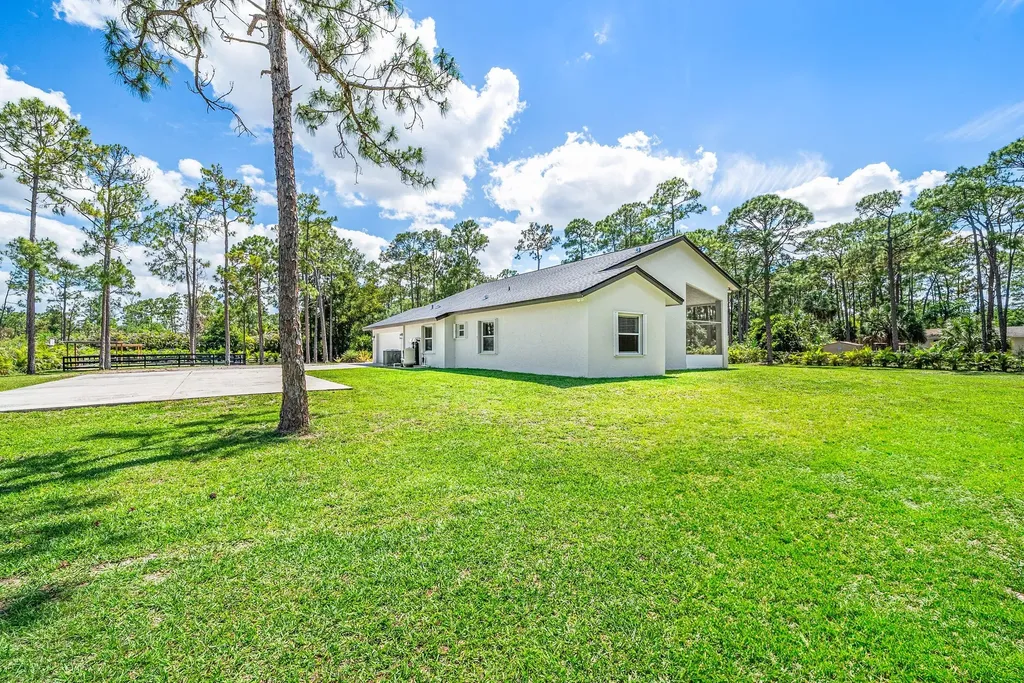 16105 Temple Boulevard The Acreage FL 33470