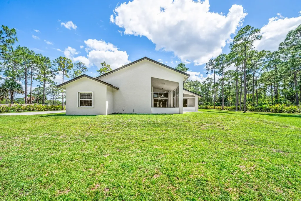 16105 Temple Boulevard The Acreage FL 33470