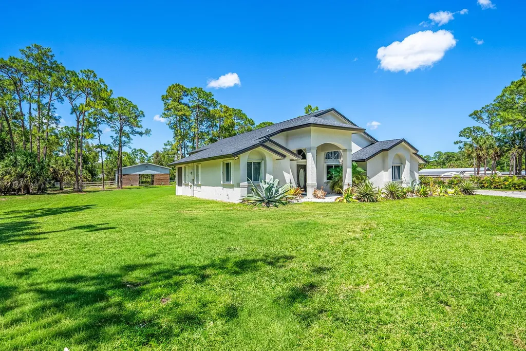 16105 Temple Boulevard The Acreage FL 33470