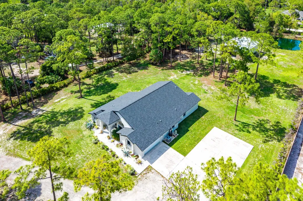 16105 Temple Boulevard The Acreage FL 33470