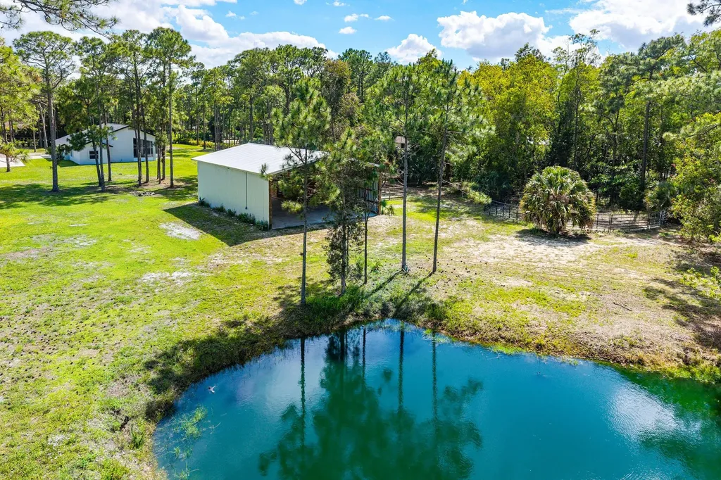 16105 Temple Boulevard The Acreage FL 33470