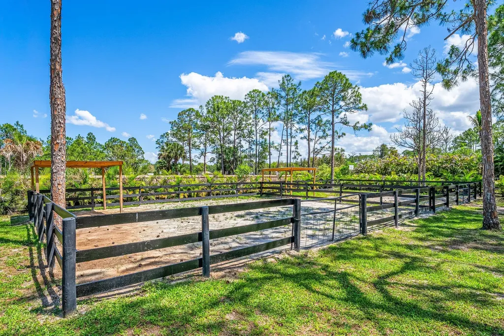 16105 Temple Boulevard The Acreage FL 33470