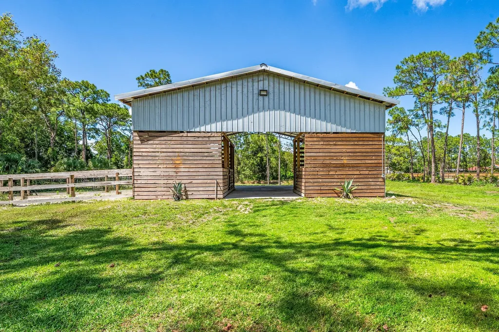 16105 Temple Boulevard The Acreage FL 33470
