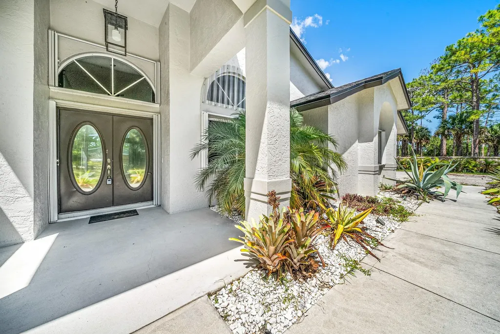 16105 Temple Boulevard The Acreage FL 33470