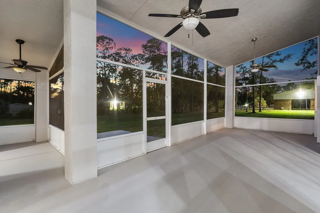 16105 Temple Boulevard The Acreage FL 33470