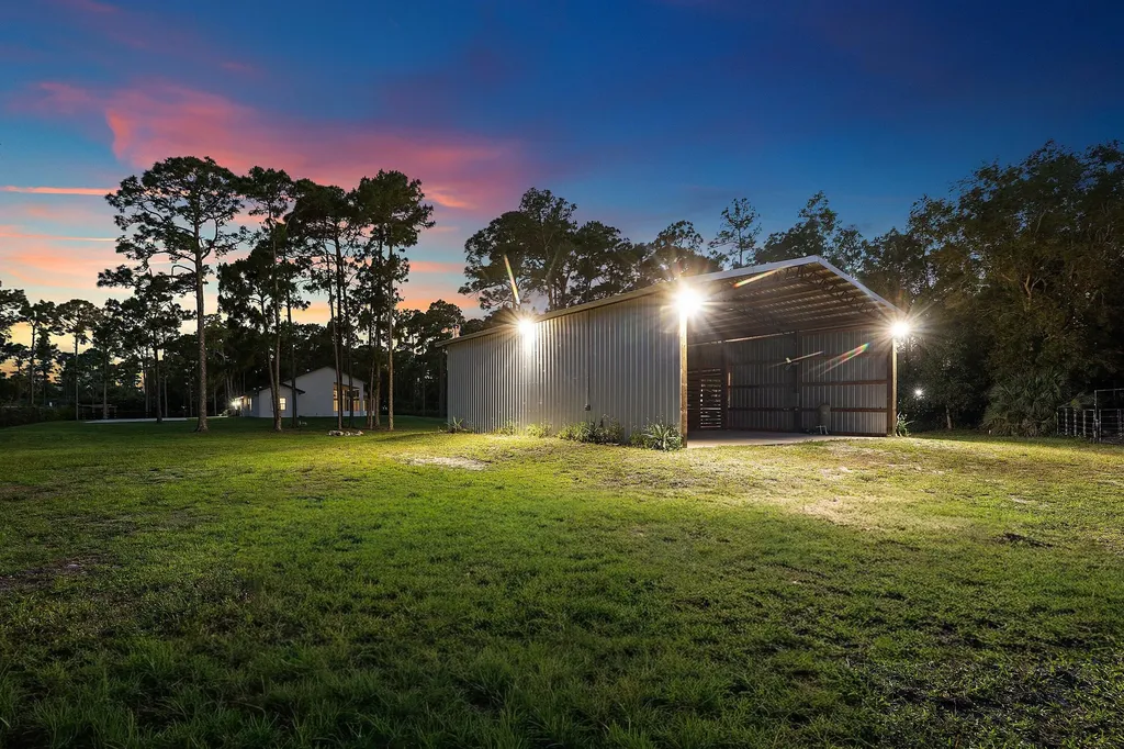 16105 Temple Boulevard The Acreage FL 33470