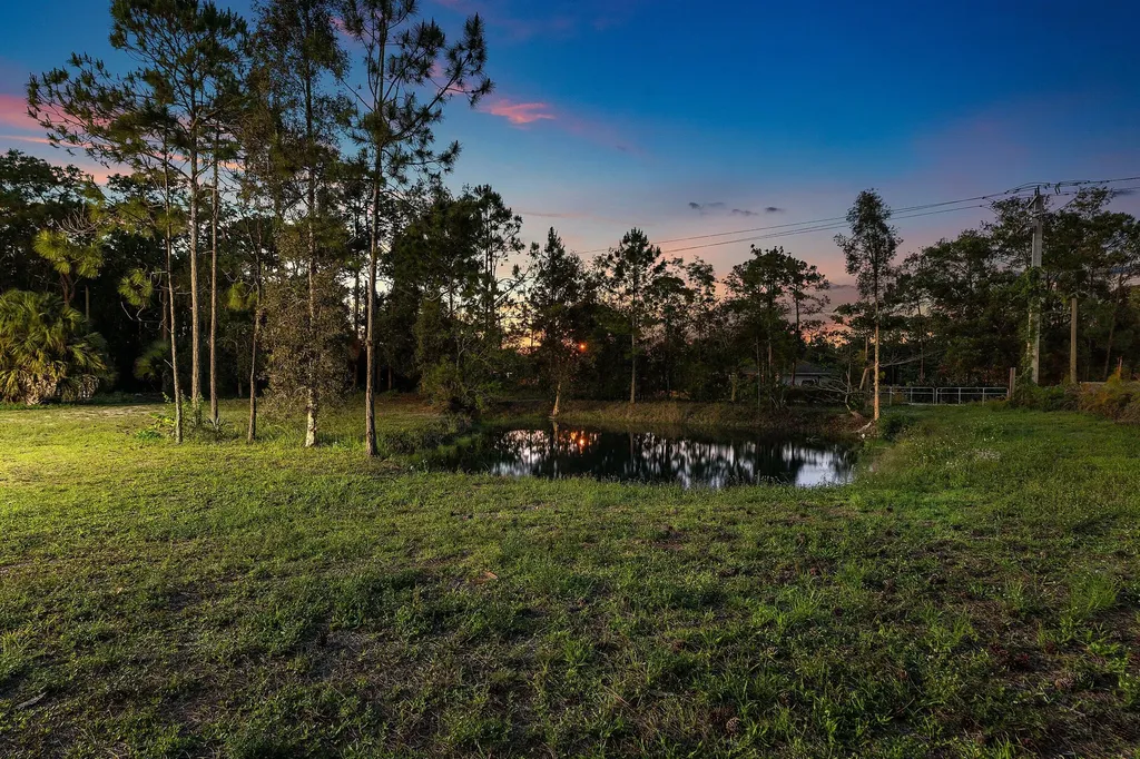 16105 Temple Boulevard The Acreage FL 33470