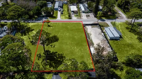 5279 SE Isabelita Avenue Stuart FL 34997
