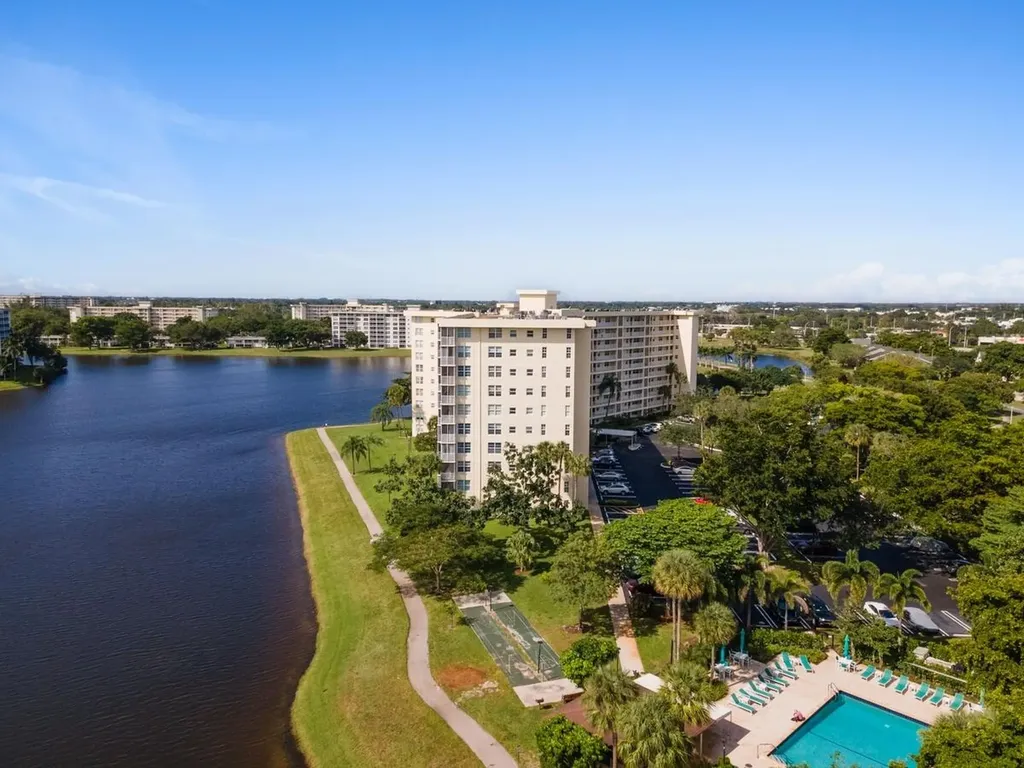 3095 N Course Drive Pompano Beach FL 33069