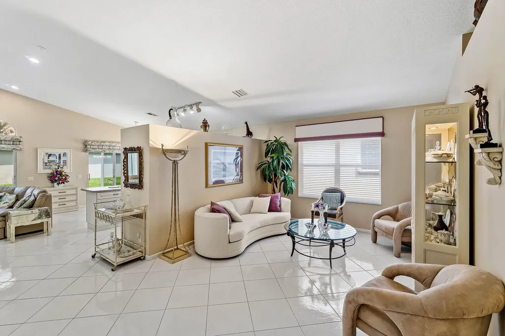 9779 Lemonwood Drive Boynton Beach FL 33437