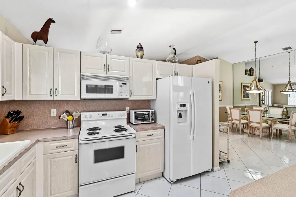 9779 Lemonwood Drive Boynton Beach FL 33437