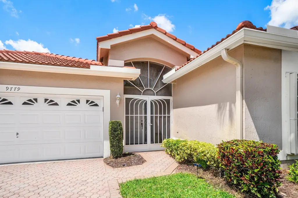 9779 Lemonwood Drive Boynton Beach FL 33437