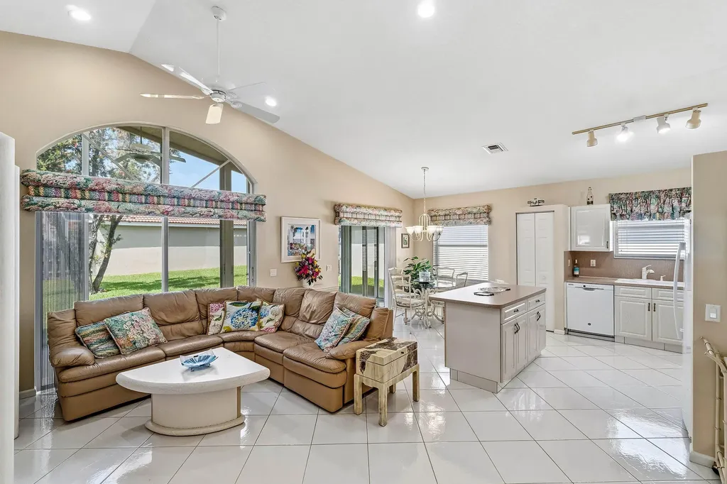 9779 Lemonwood Drive Boynton Beach FL 33437