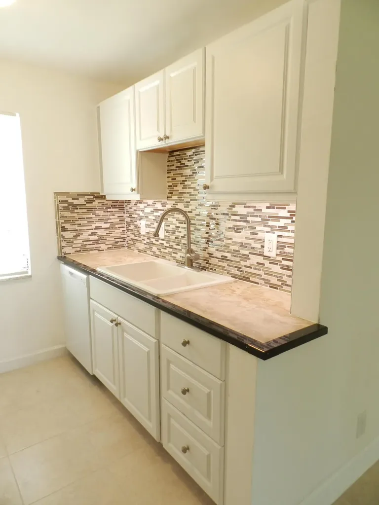 141 West Court Royal Palm Beach FL 33411