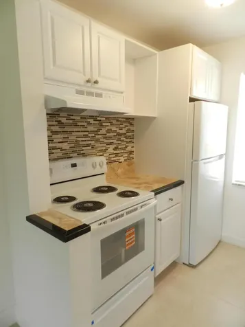 141 West Court Royal Palm Beach FL 33411