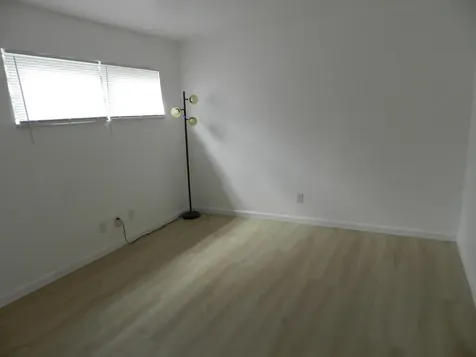 141 West Court Royal Palm Beach FL 33411