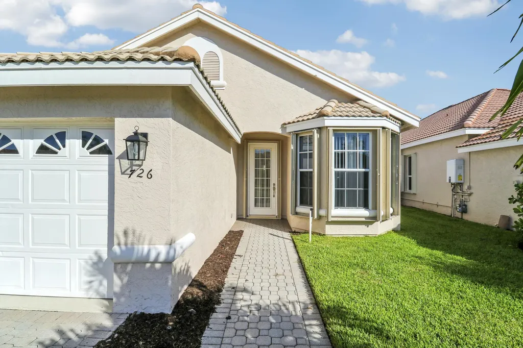 726 SW Aruba Bay Port St Lucie FL 34986