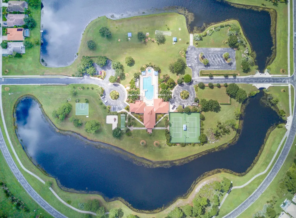 726 SW Aruba Bay Port St Lucie FL 34986