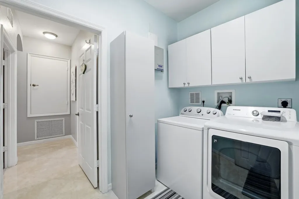 2101 Wingate Bend Wellington FL 33414