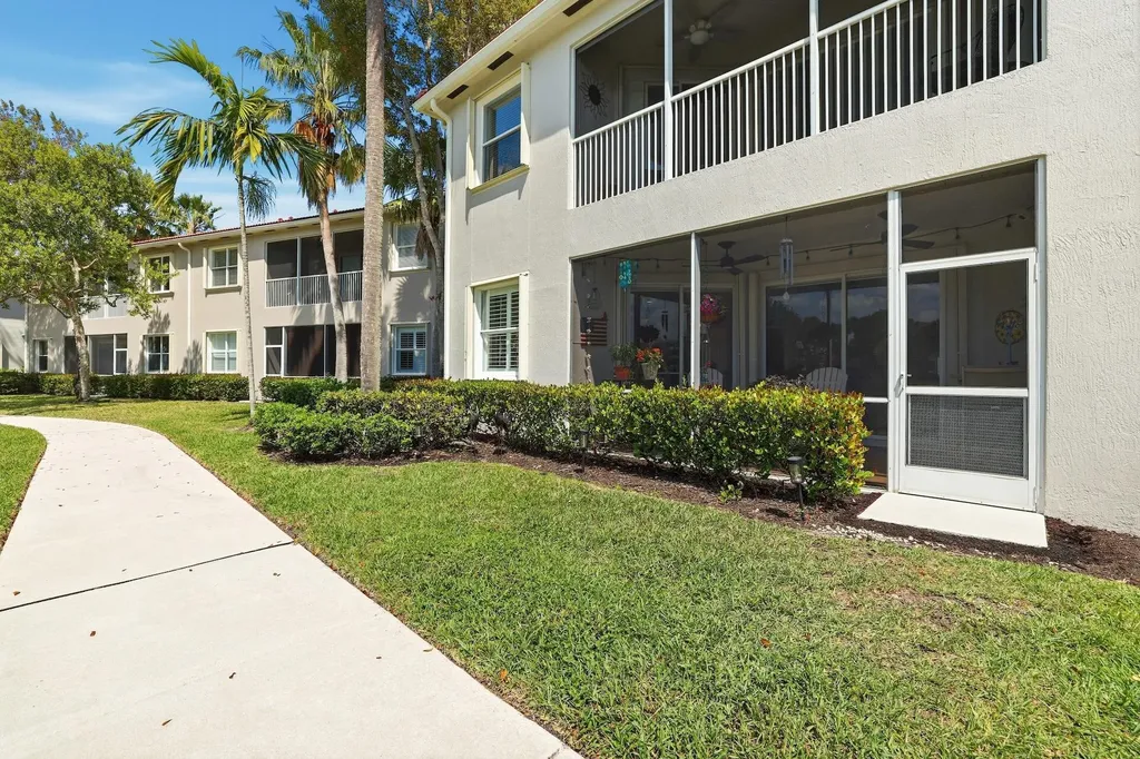 2101 Wingate Bend Wellington FL 33414