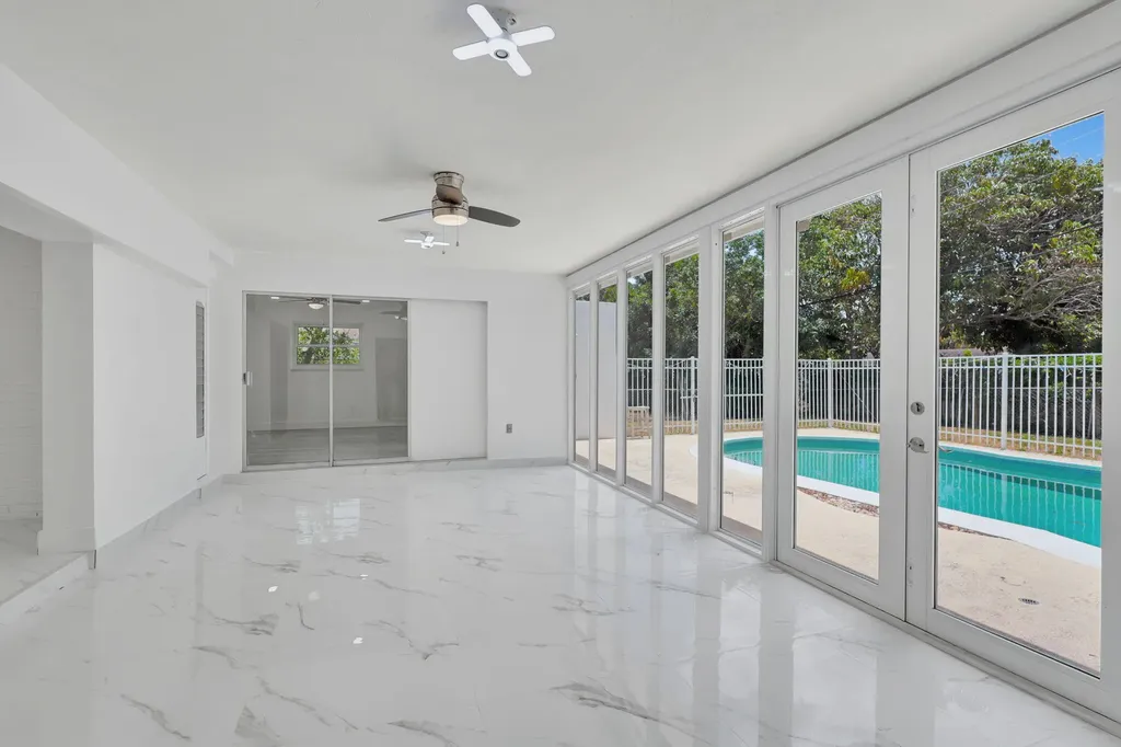 334 SW 13th Avenue Boynton Beach FL 33435