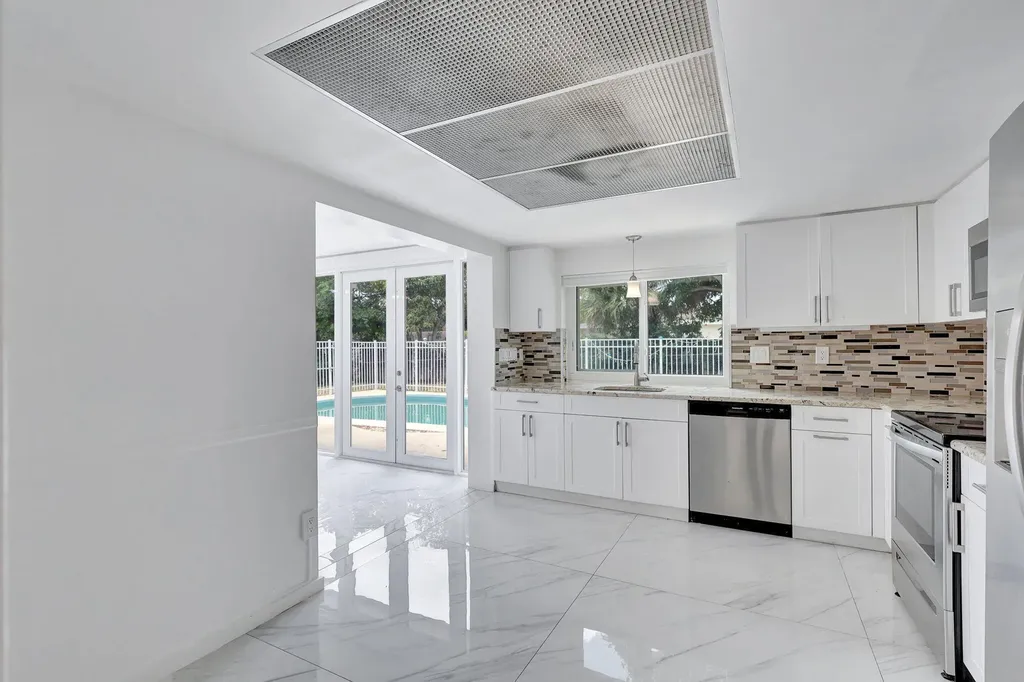 334 SW 13th Avenue Boynton Beach FL 33435
