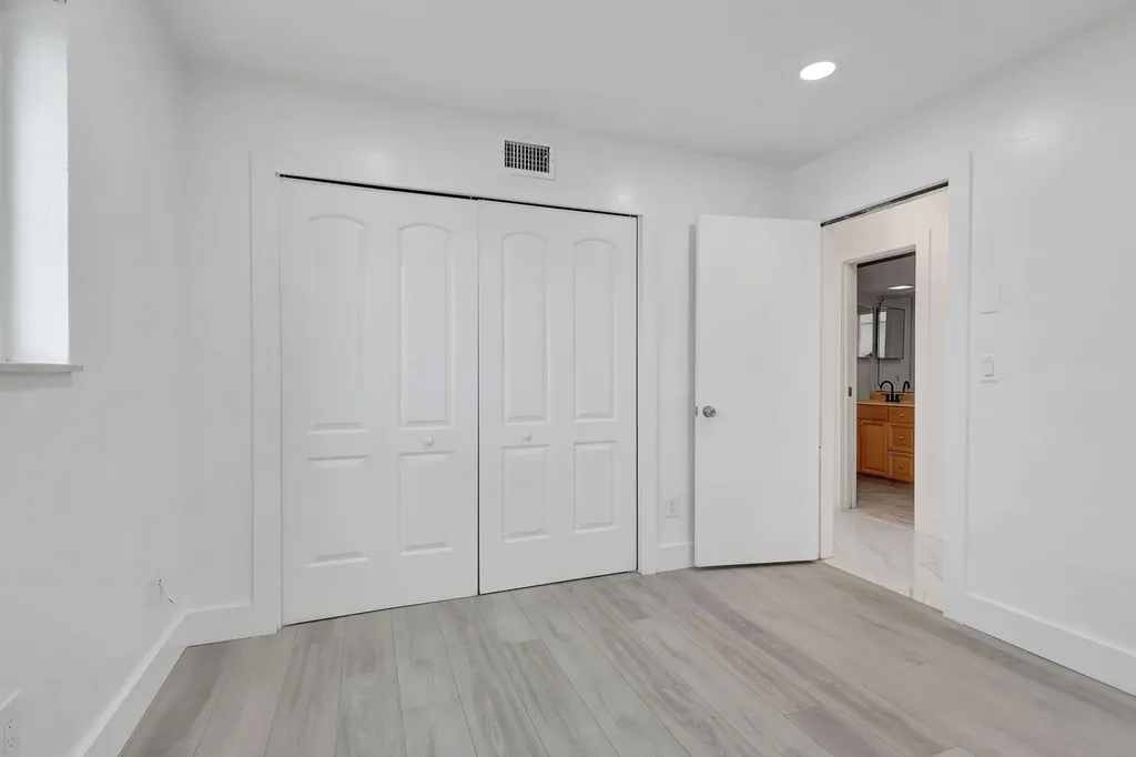 334 SW 13th Avenue Boynton Beach FL 33435