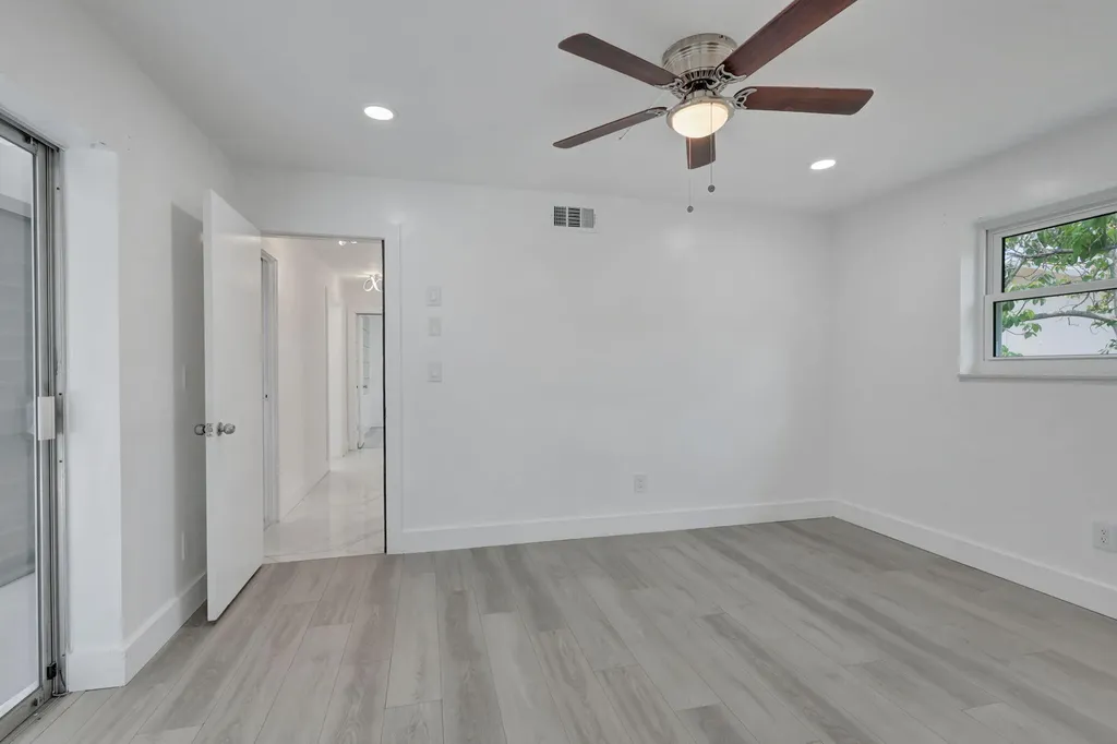 334 SW 13th Avenue Boynton Beach FL 33435