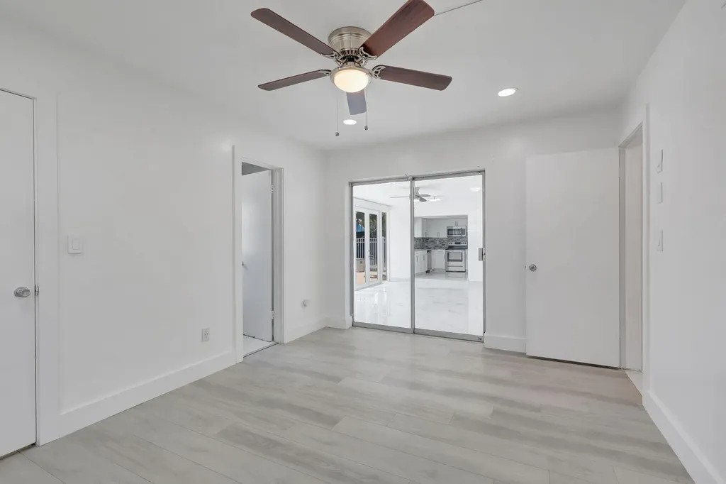 334 SW 13th Avenue Boynton Beach FL 33435