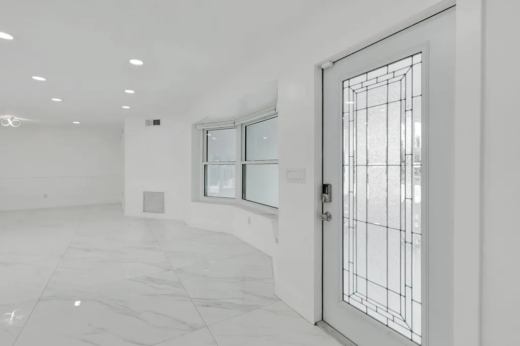 334 SW 13th Avenue Boynton Beach FL 33435