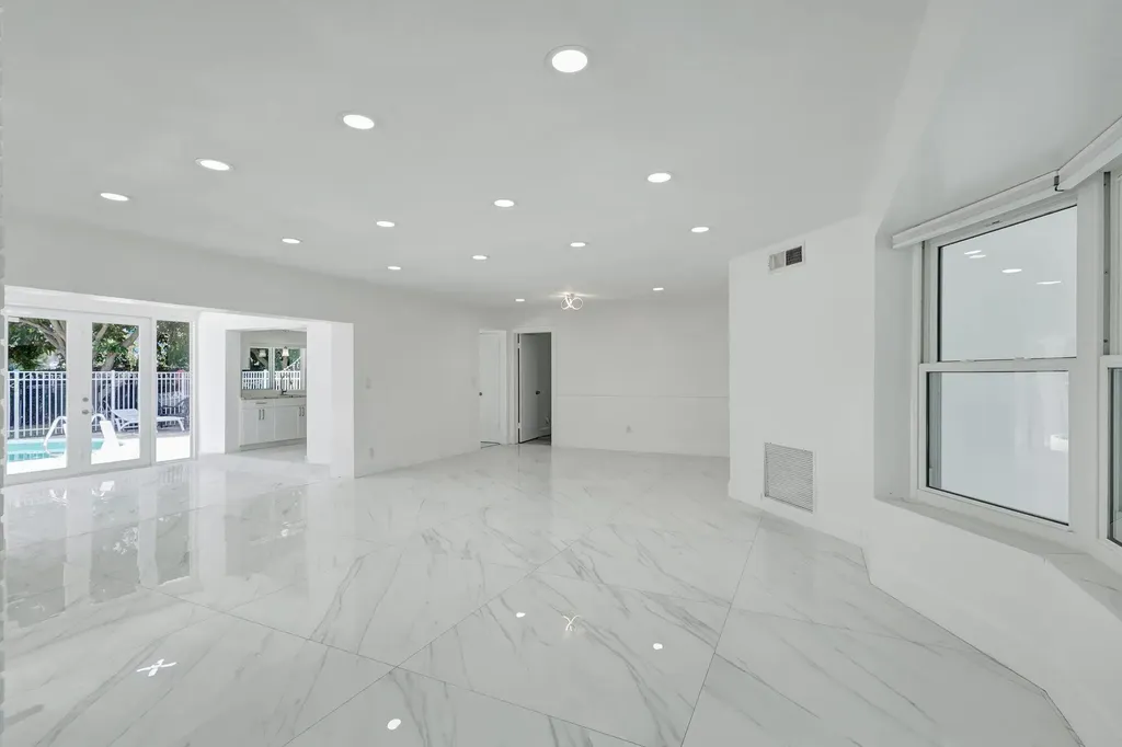 334 SW 13th Avenue Boynton Beach FL 33435