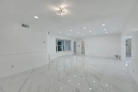 334 SW 13th Avenue Boynton Beach FL 33435