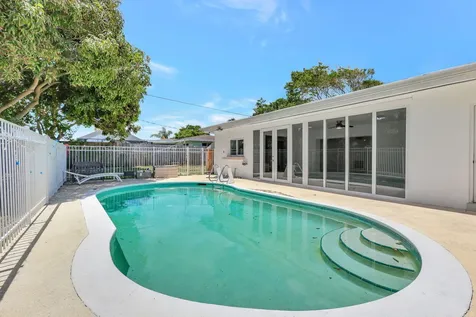 334 SW 13th Avenue Boynton Beach FL 33435