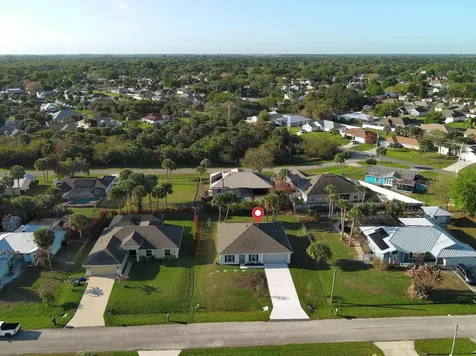 450 Kendall Avenue Sebastian FL 32958