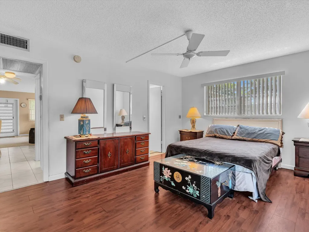 5 Markham A Deerfield Beach FL 33442