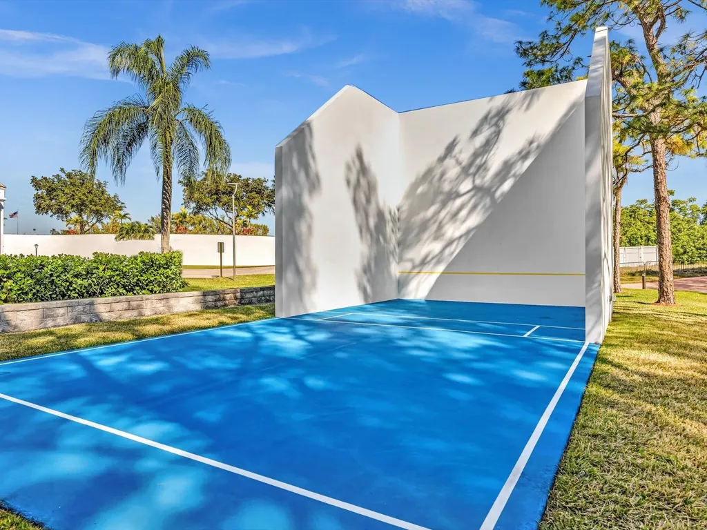 5 Markham A Deerfield Beach FL 33442