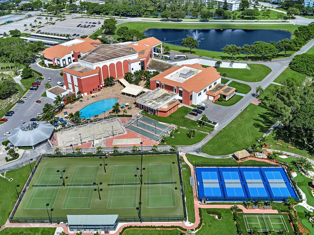 5 Markham A Deerfield Beach FL 33442