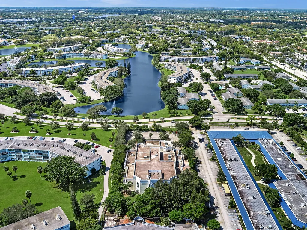 5 Markham A Deerfield Beach FL 33442