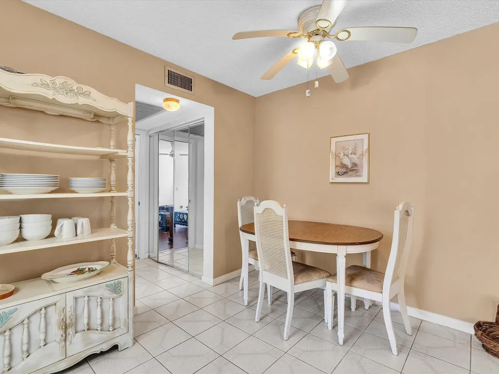 5 Markham A Deerfield Beach FL 33442