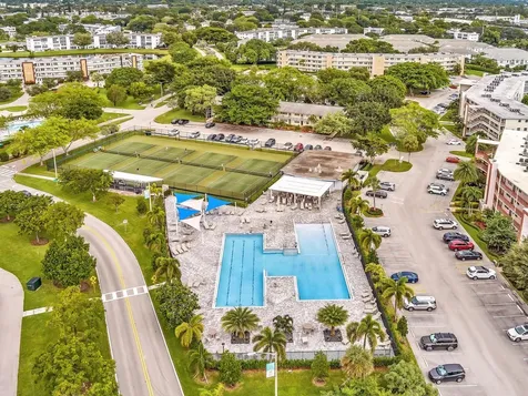 5 Markham A Deerfield Beach FL 33442