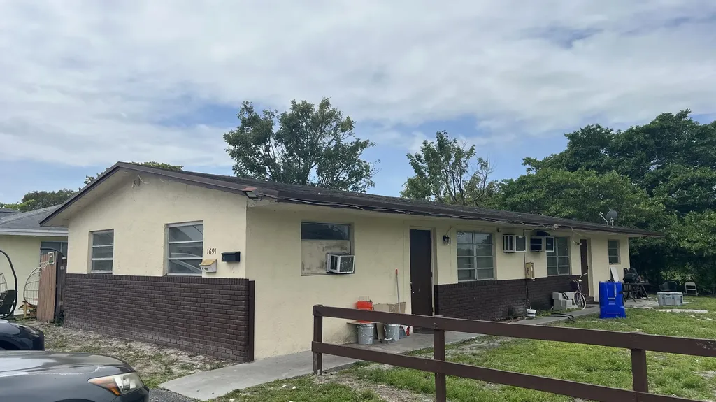 1691 SW 44th Terrace Fort Lauderdale FL 33317