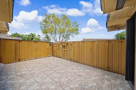 149 Lake Arbor Drive Palm Springs FL 33461