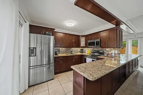 149 Lake Arbor Drive Palm Springs FL 33461
