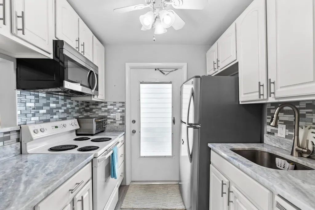 100 Doolen Court North Palm Beach FL 33408