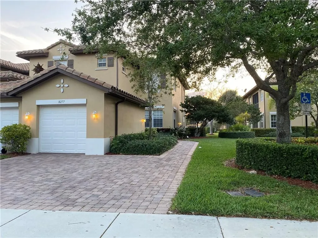 8277 NW 127th Lane Parkland FL 33076
