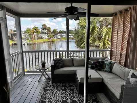 121 SE Paradise Place Stuart FL 34997