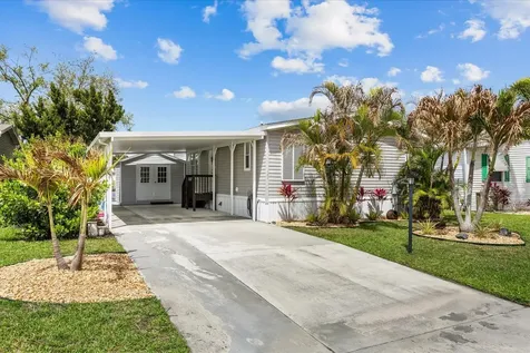 121 SE Paradise Place Stuart FL 34997