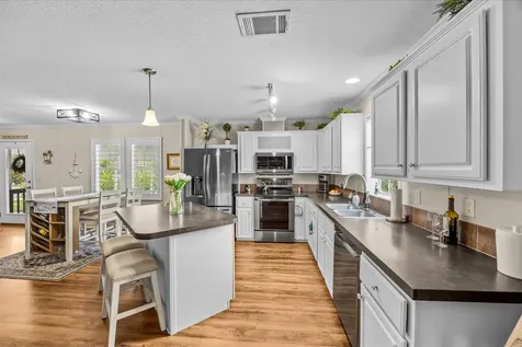 121 SE Paradise Place Stuart FL 34997